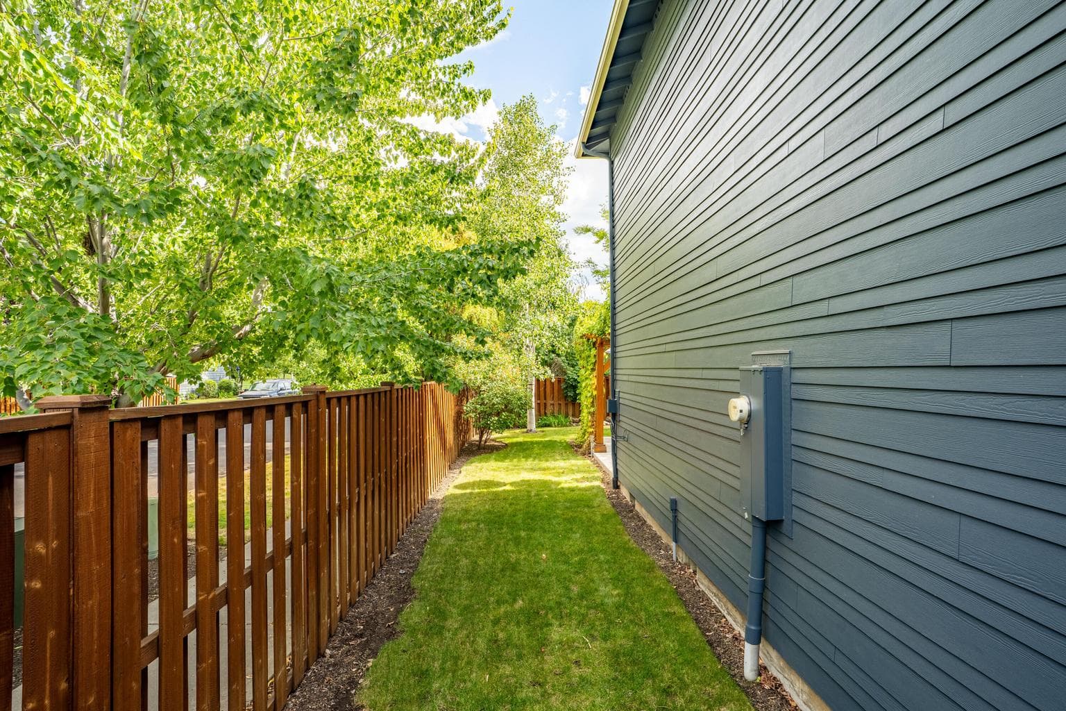Photo of 2943 NE Dogwood Drive 38 of 50