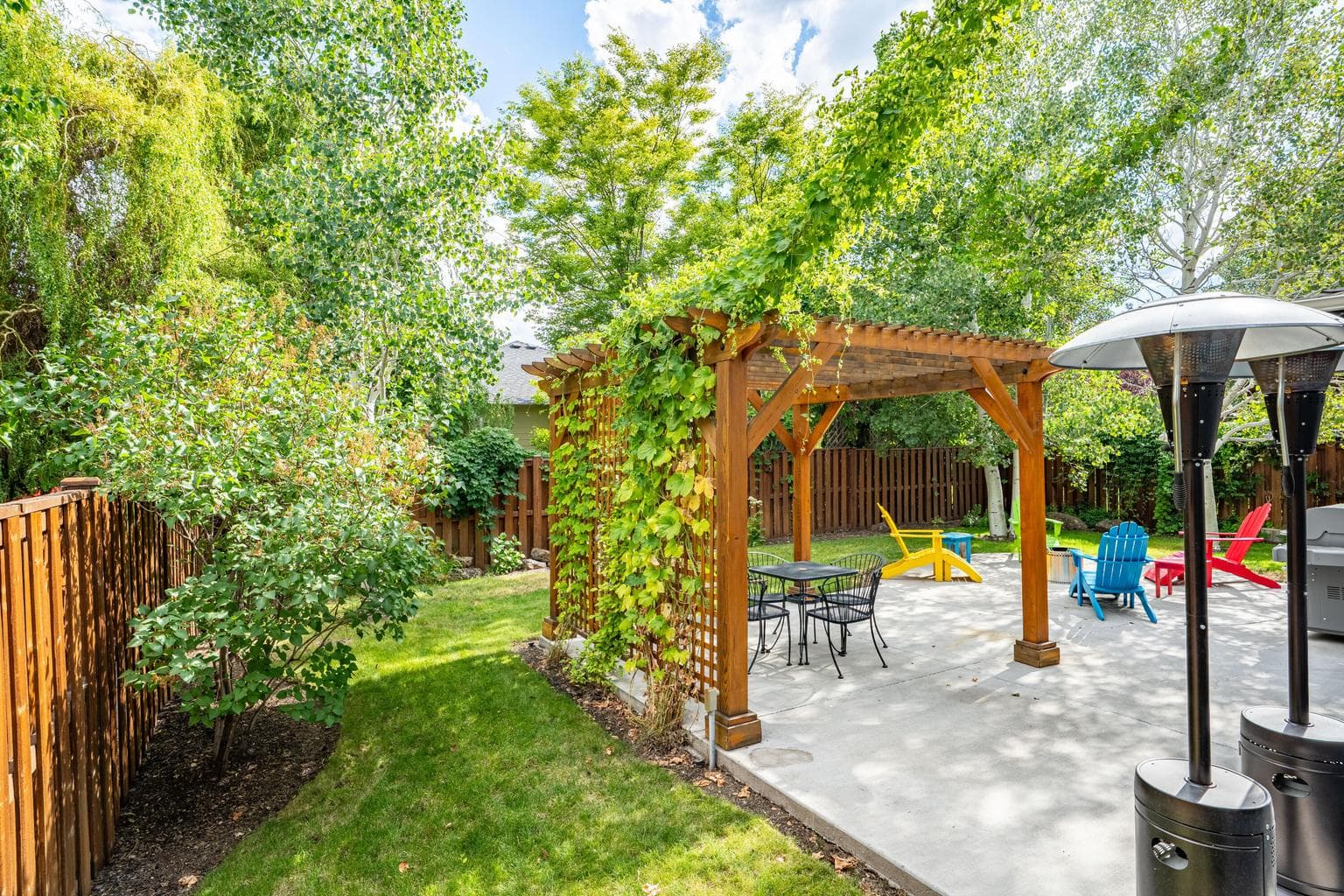 Photo of 2943 NE Dogwood Drive 39 of 50
