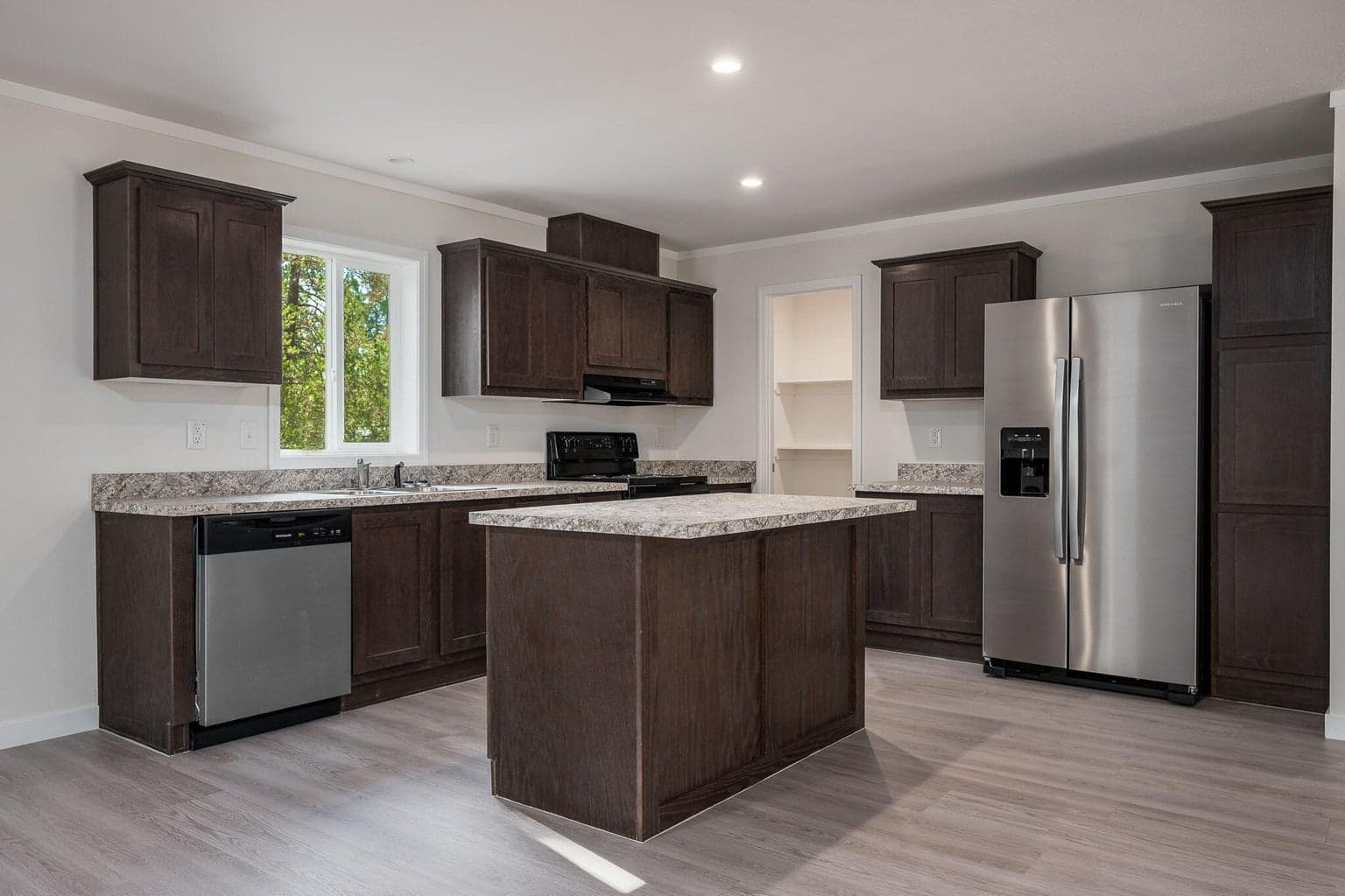 Photo of 52267 Caribou Road 10 of 39