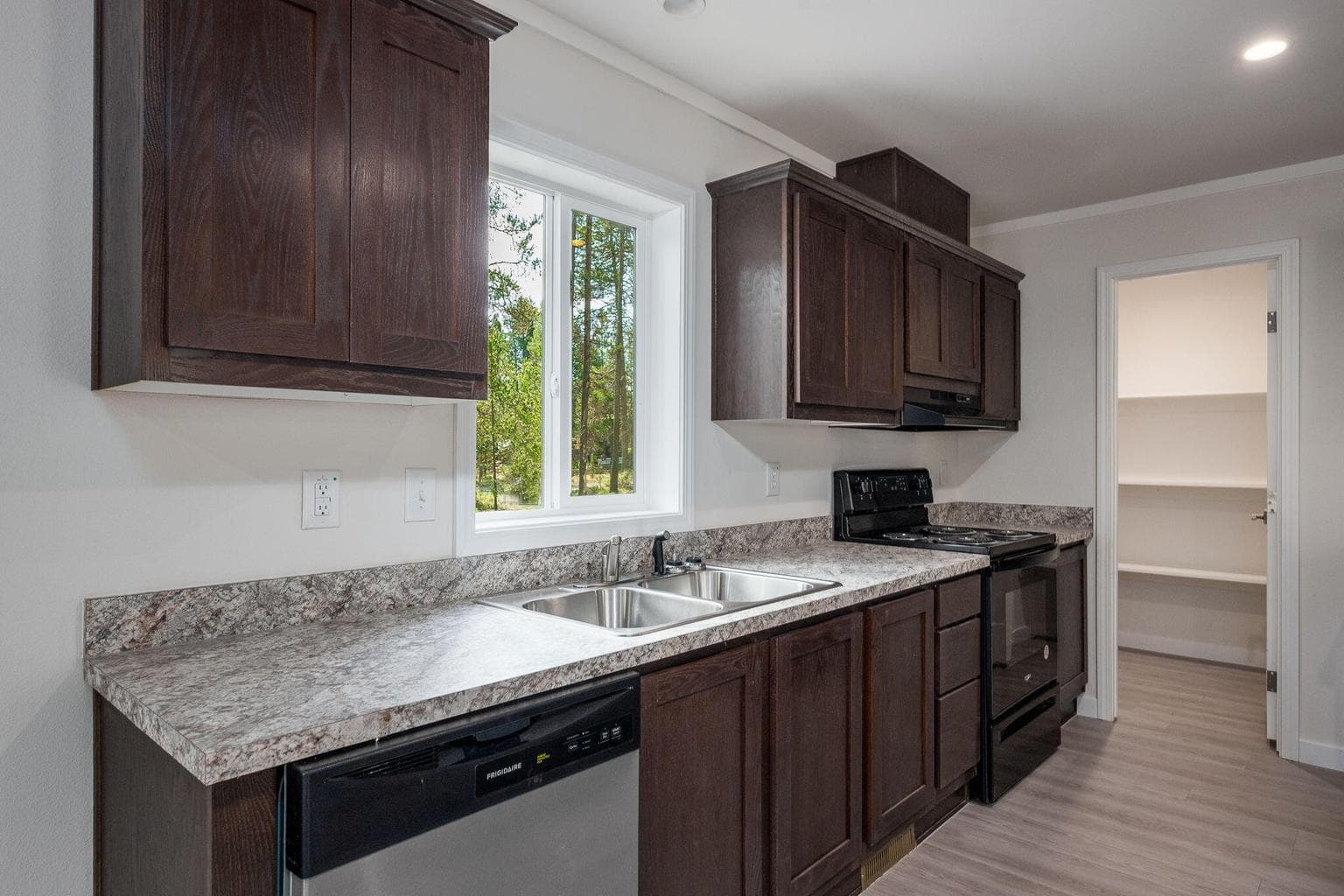 Photo of 52267 Caribou Road 8 of 39