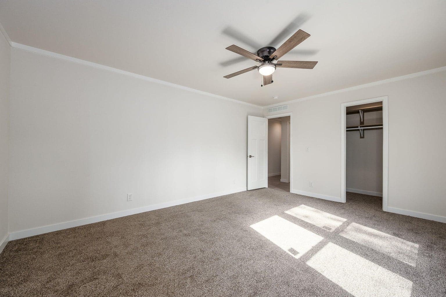 Photo of 52267 Caribou Road 14 of 39