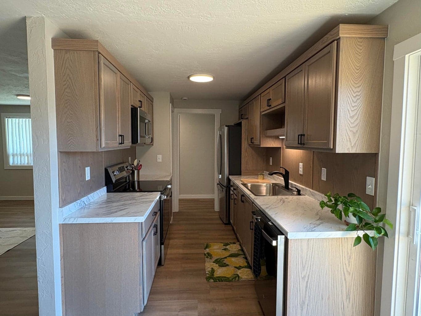 Photo of 107 NW Fir Avenue 16 of 51
