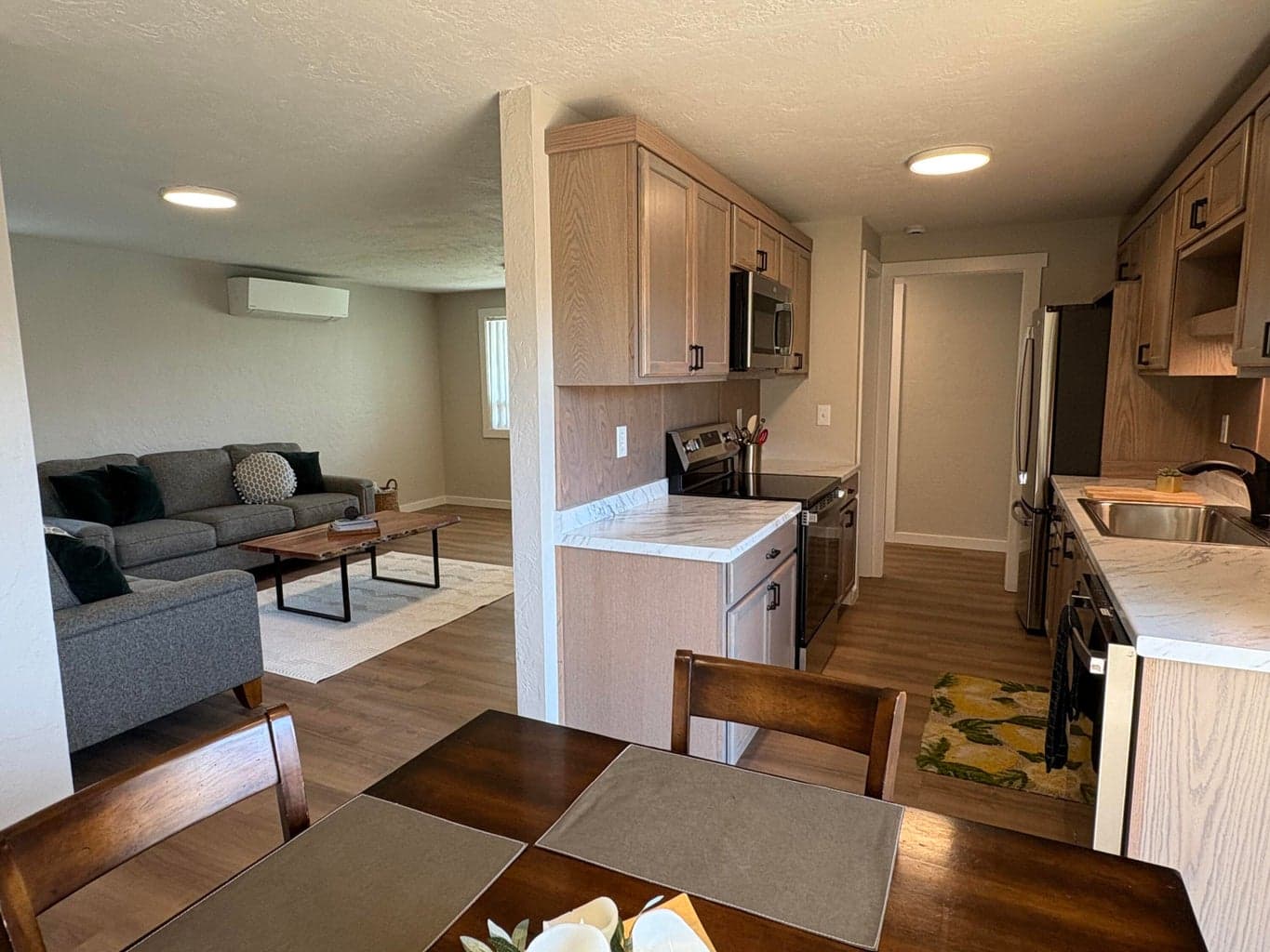 Photo of 107 NW Fir Avenue 18 of 51