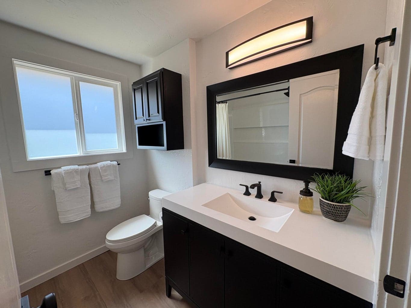 Photo of 107 NW Fir Avenue 27 of 51