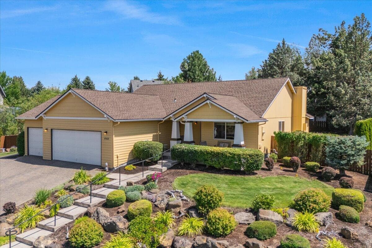 Photo of 61422 Rock Bluff 1 of 69