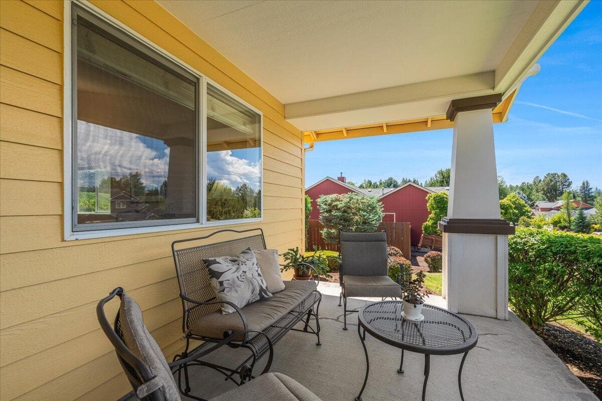Photo of 61422 Rock Bluff Lane 6 of 69