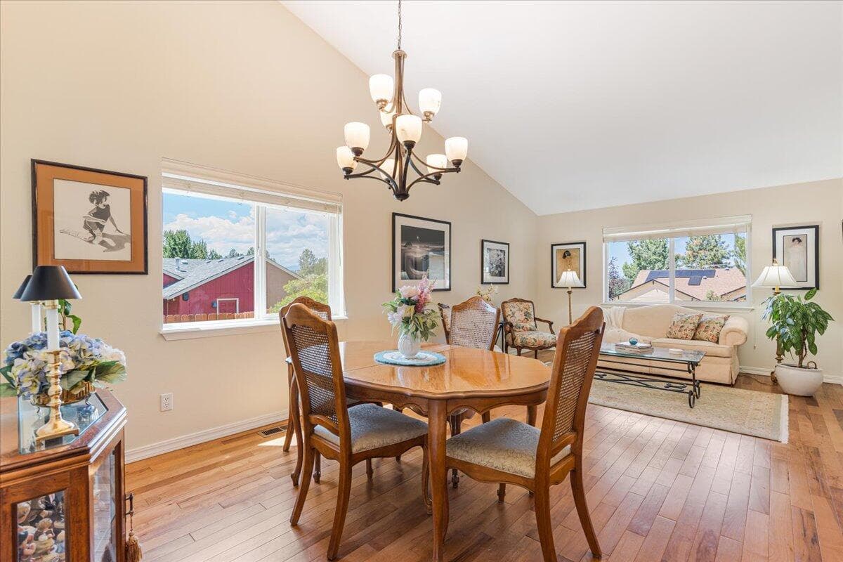 Photo of 61422 Rock Bluff Lane 14 of 69