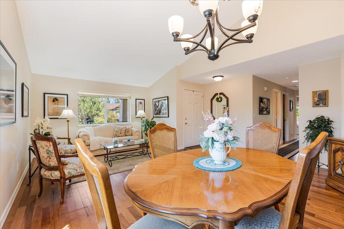 Photo of 61422 Rock Bluff Lane 15 of 69