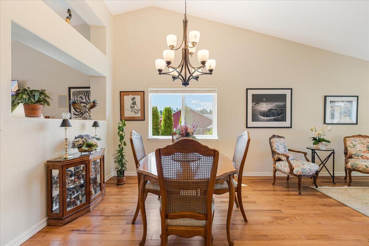 Photo of 61422 Rock Bluff Lane 16 of 69