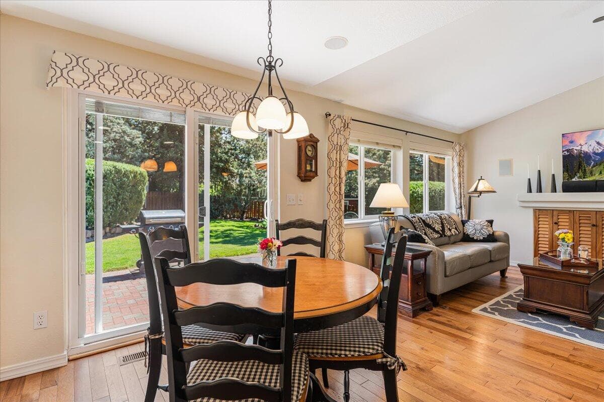 Photo of 61422 Rock Bluff Lane 24 of 69