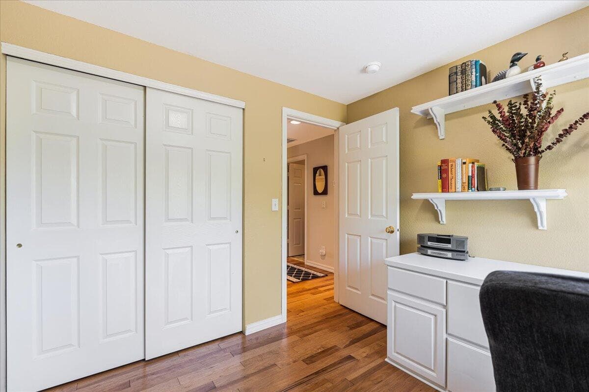 Photo of 61422 Rock Bluff Lane 41 of 69