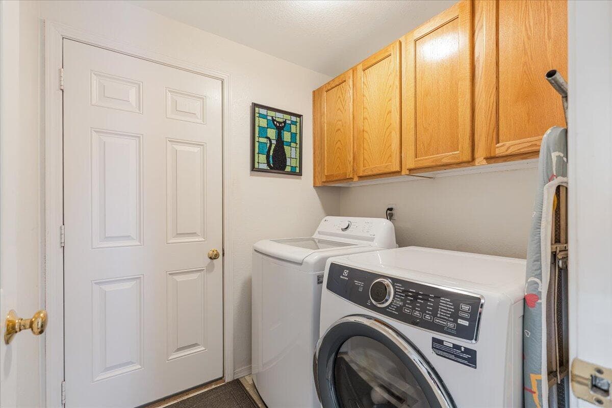 Photo of 61422 Rock Bluff Lane 43 of 69