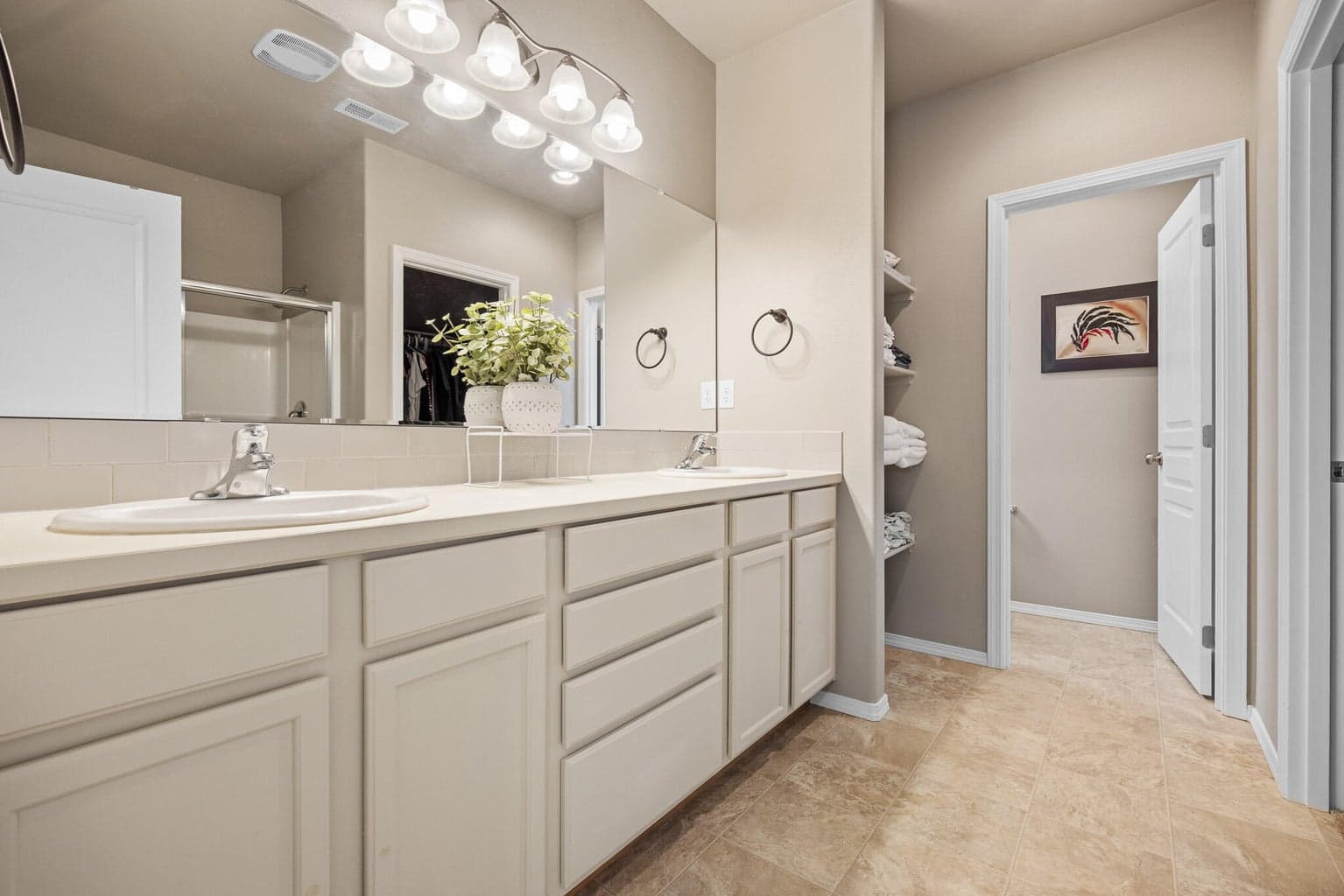 Photo of 3124 SW Cascade Avenue 14 of 38