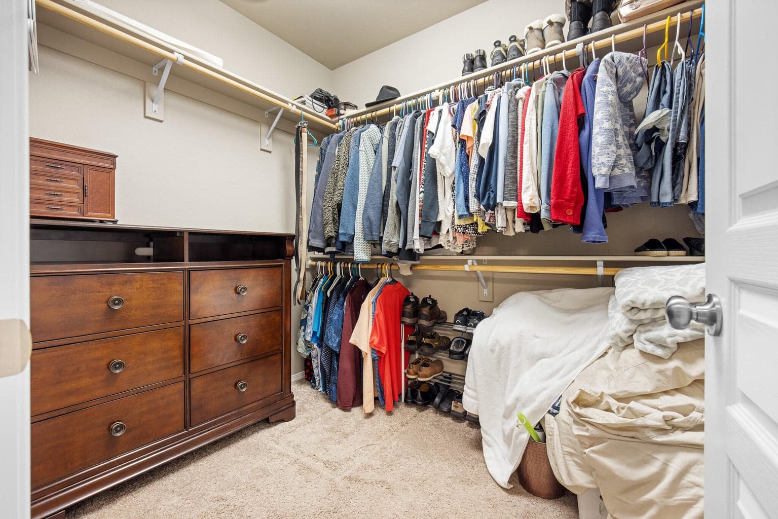 Photo of 3124 SW Cascade Avenue 16 of 38