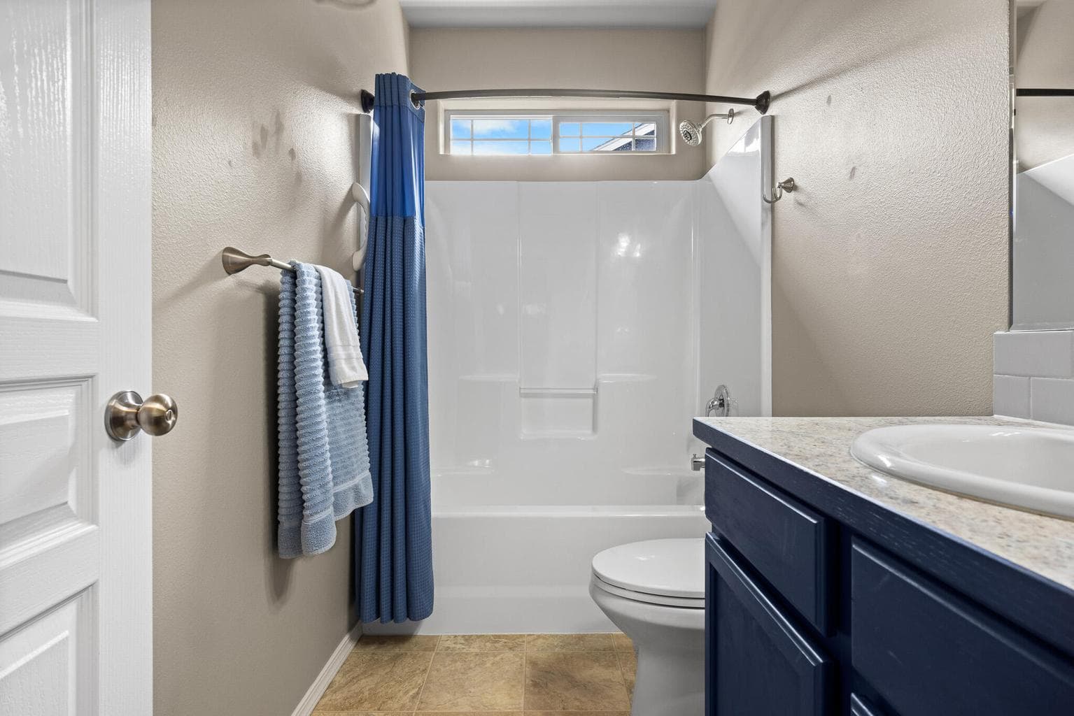 Photo of 3124 SW Cascade Avenue 19 of 38