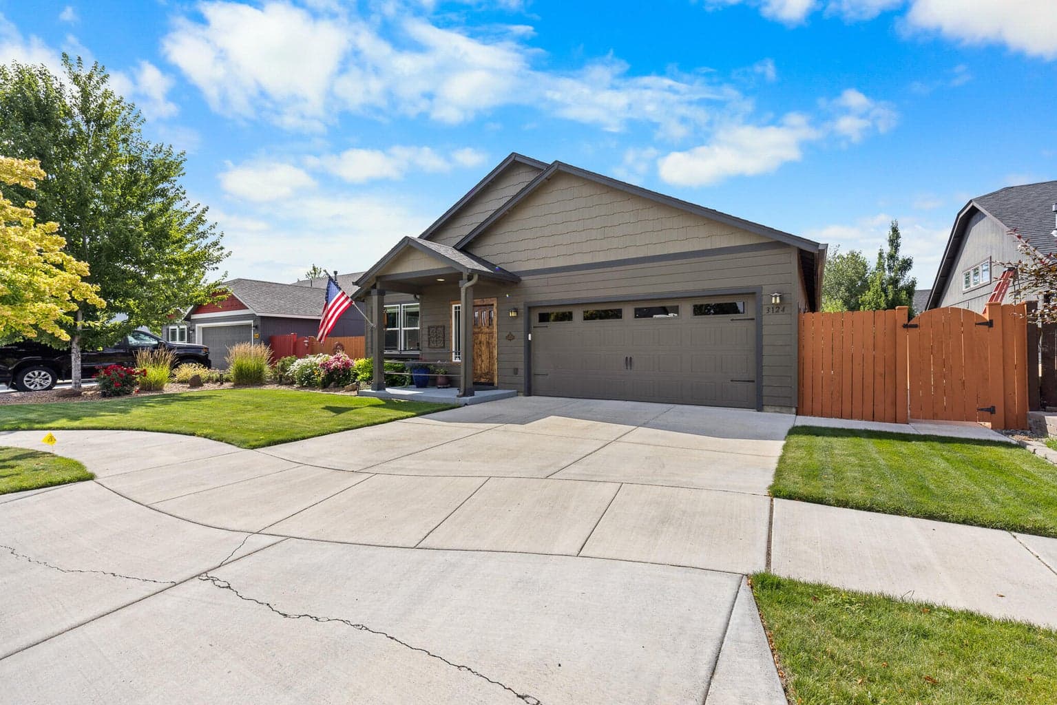 Photo of 3124 SW Cascade Avenue 38 of 38