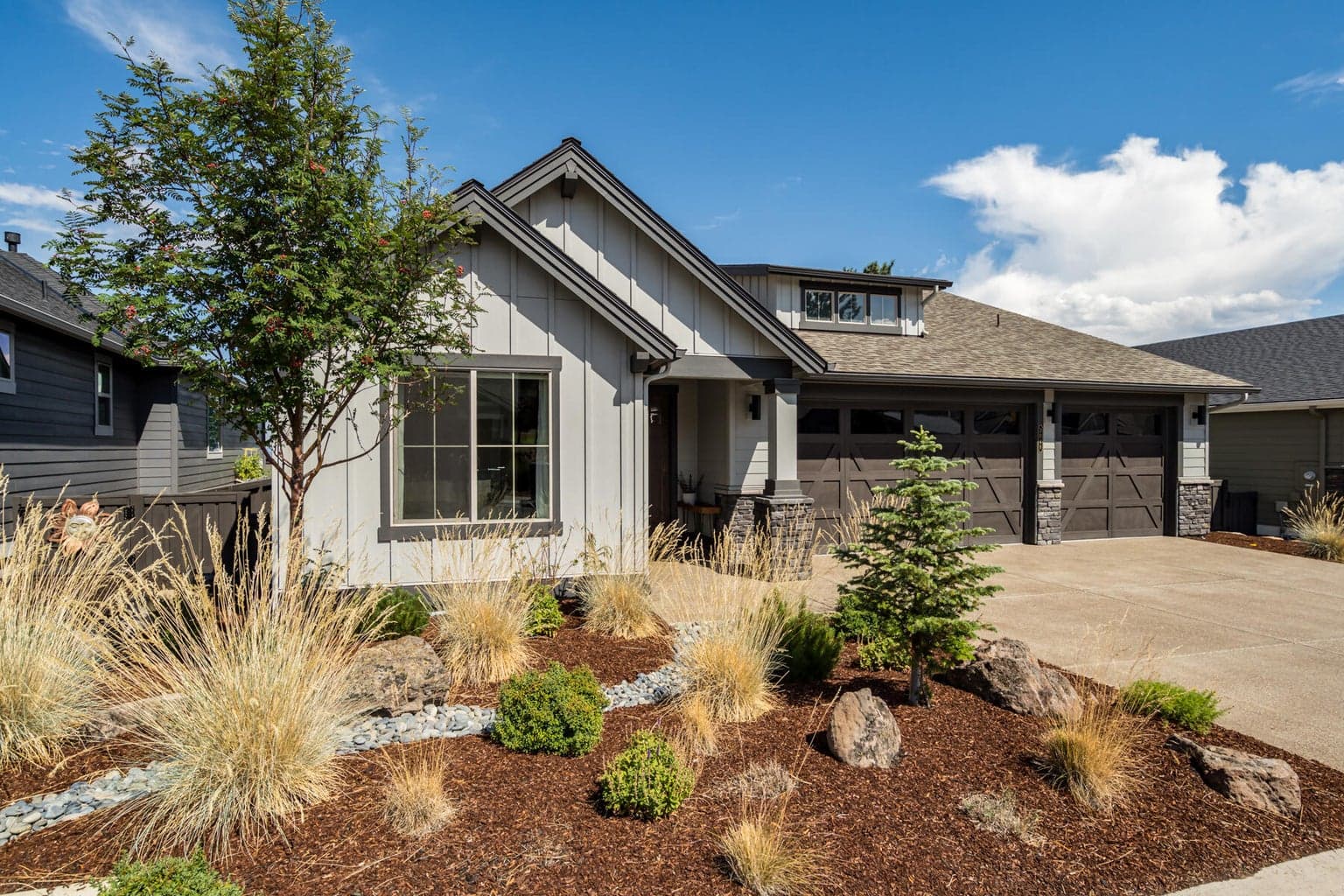 3048 NW Hidden Rdg Dr Bend, OR 97703 For Sale in Bend, OR