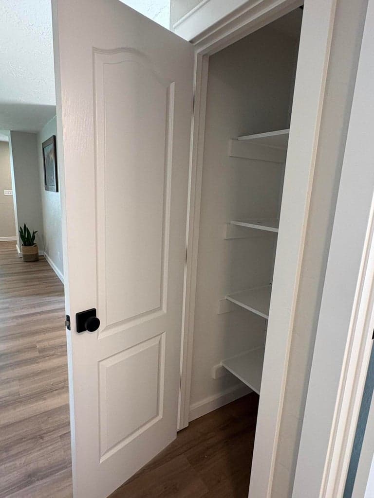Photo of 107 NW Fir Avenue 25 of 51