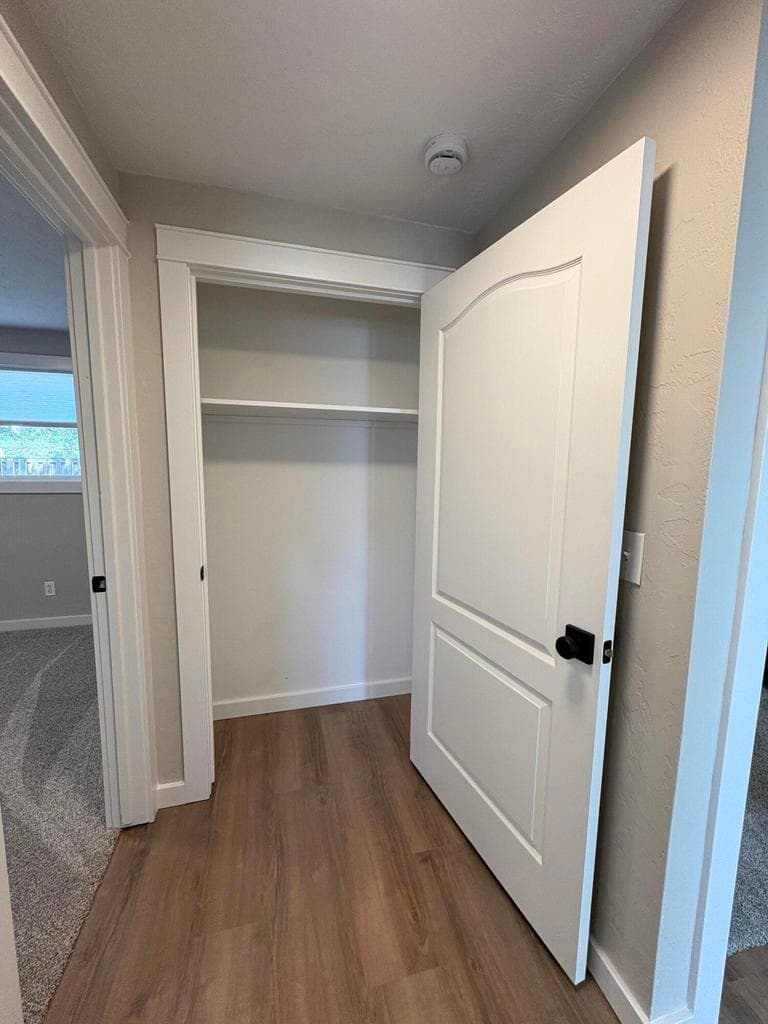 Photo of 107 NW Fir Avenue 37 of 51