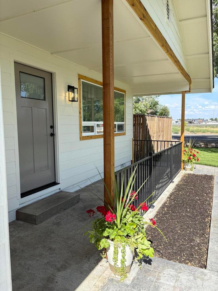 Photo of 107 NW Fir Avenue 6 of 51