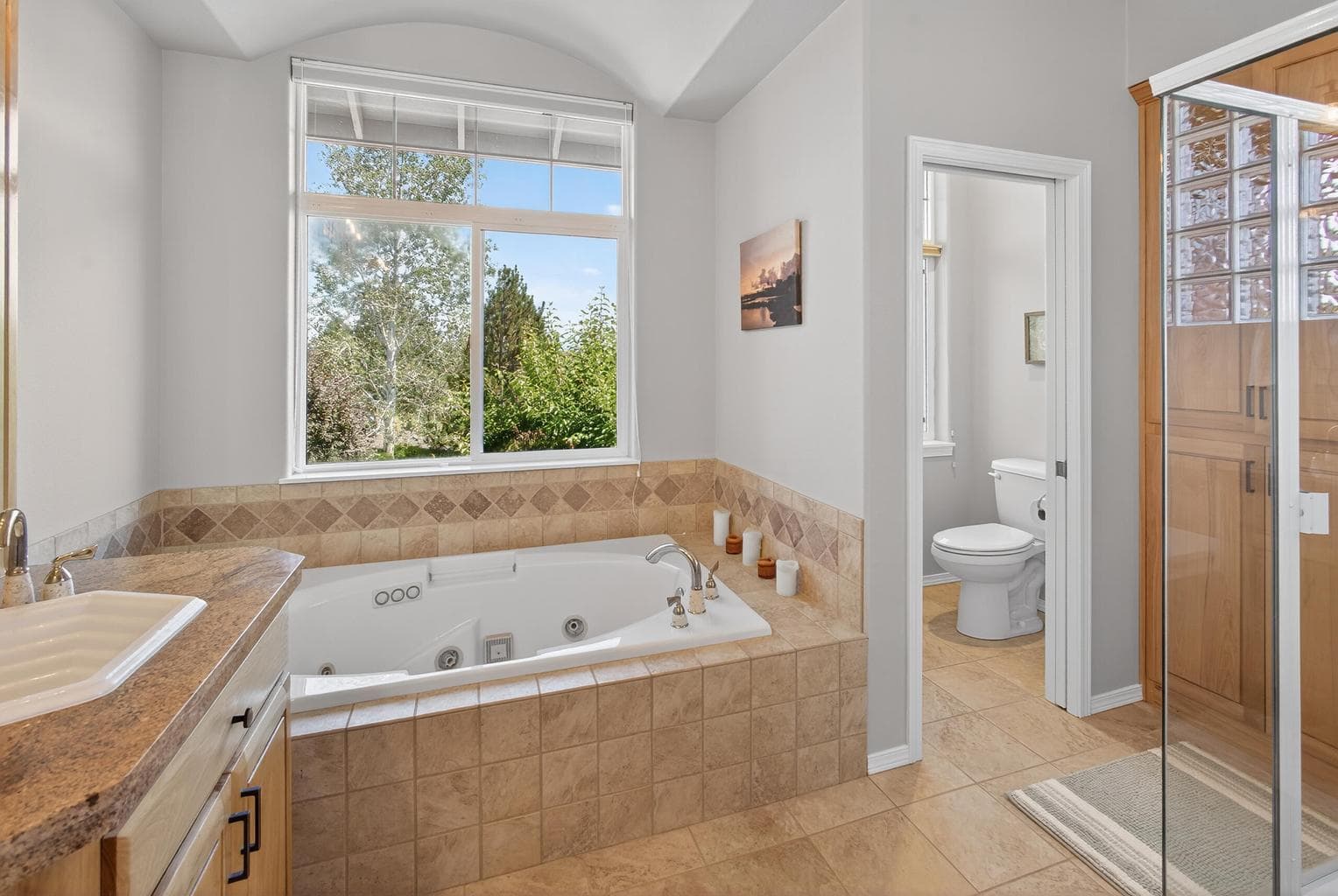 Photo of 1887 Turnstone Road 26 of 69