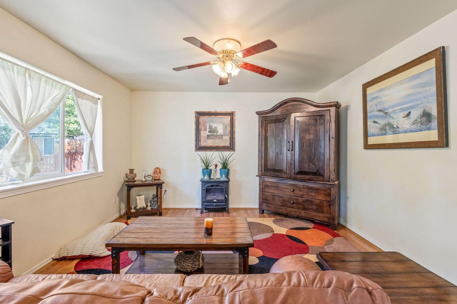 Photo of 2327 SW Black Butte Court 6 of 35