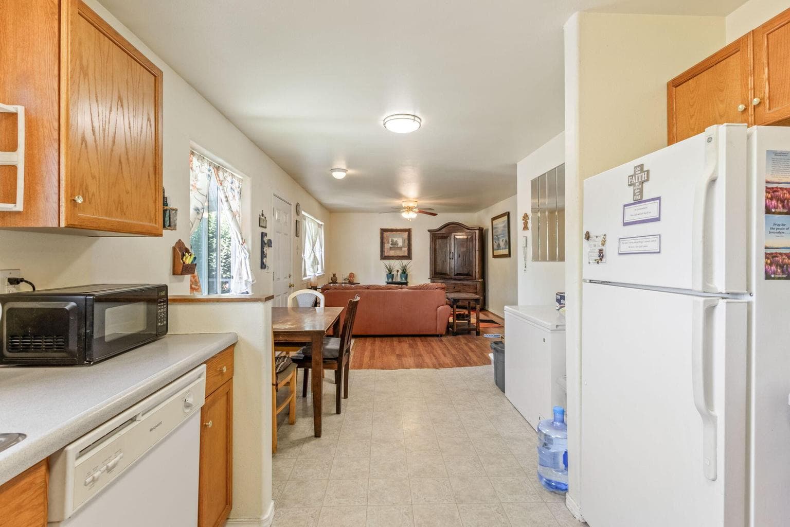 Photo of 2327 SW Black Butte Court 12 of 35