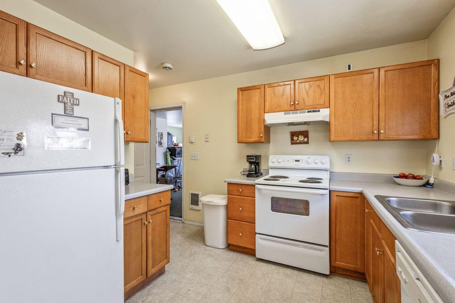 Photo of 2327 SW Black Butte Court 13 of 35