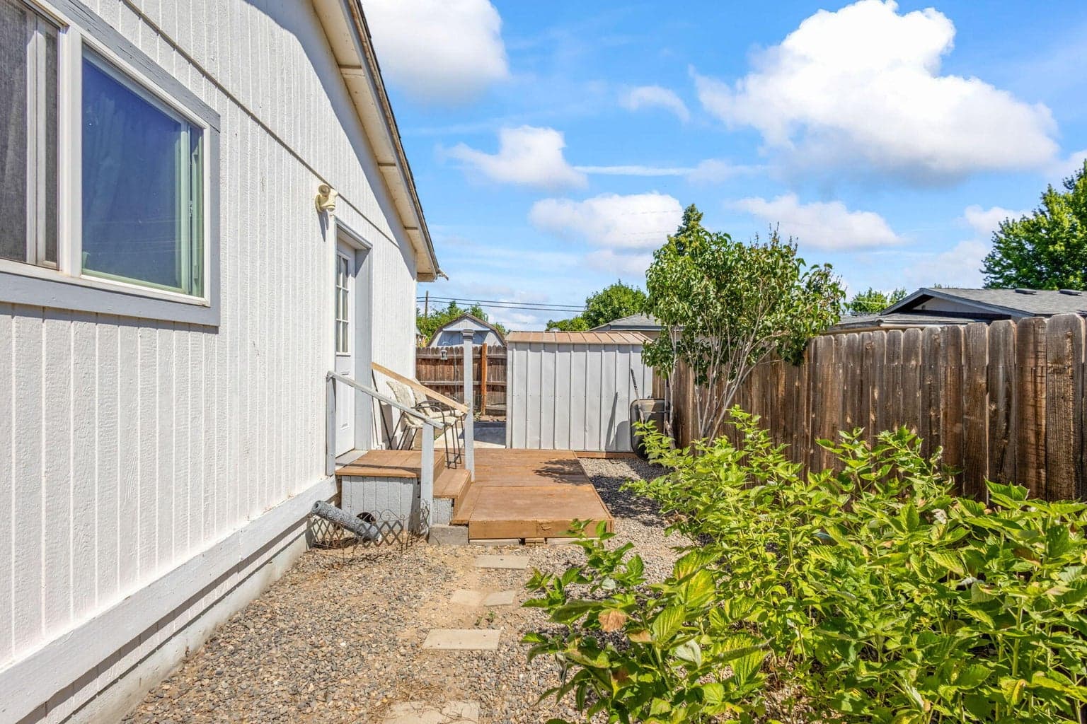 Photo of 2327 SW Black Butte Court 31 of 35