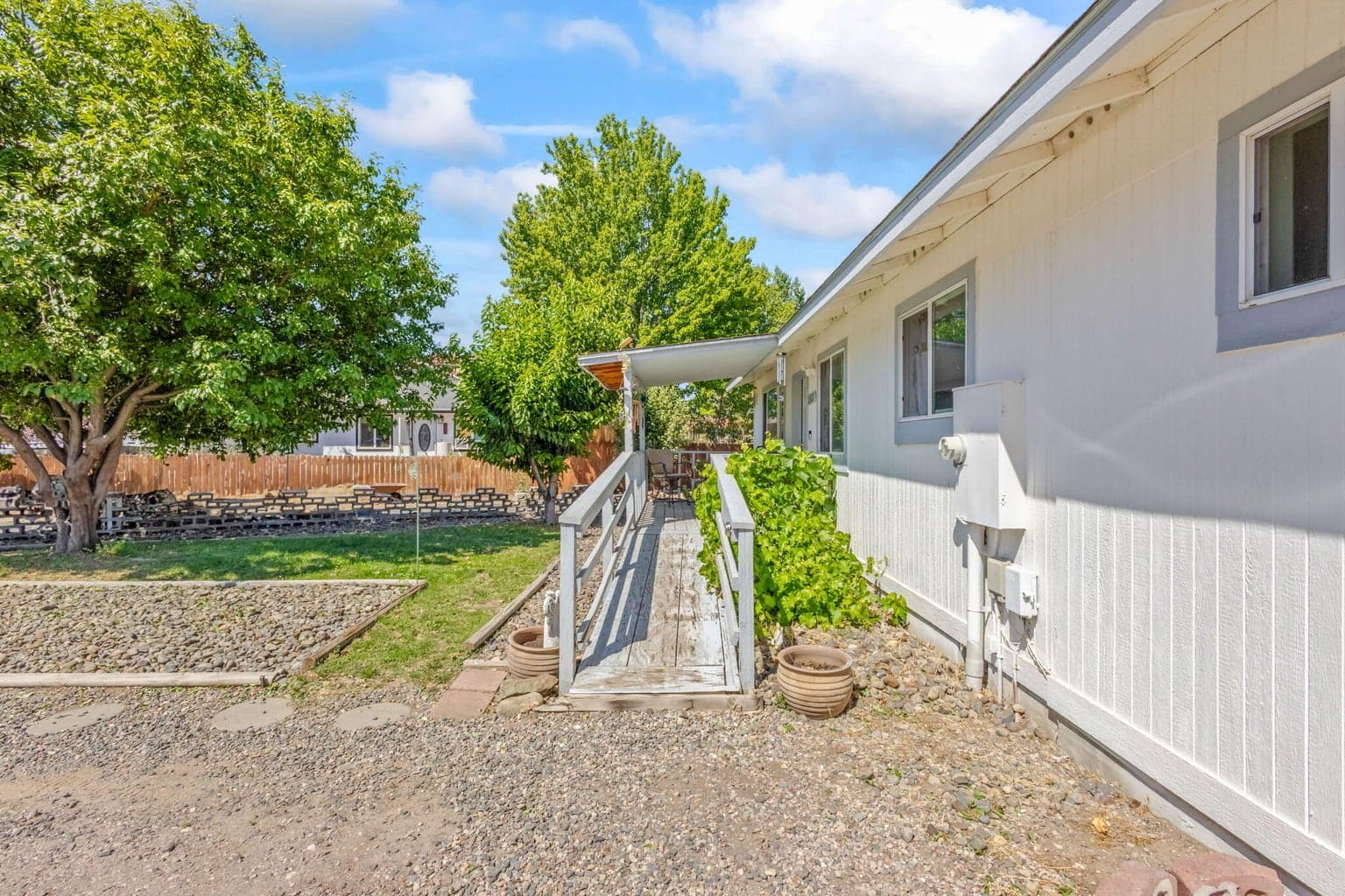 Photo of 2327 SW Black Butte Court 34 of 35