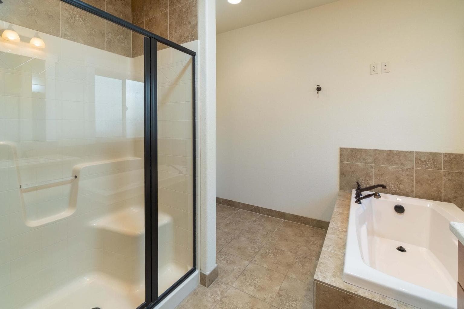 Photo of 63344 NE Stonewood Drive 16 of 33