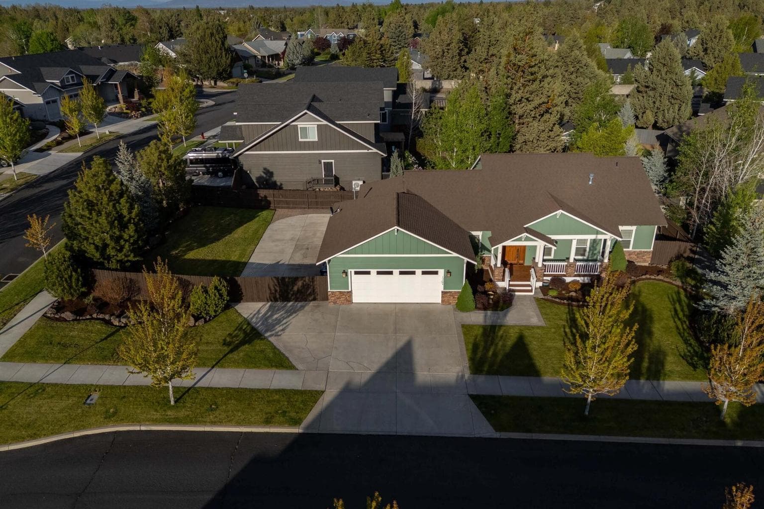 Photo of 63344 NE Stonewood Drive 30 of 33