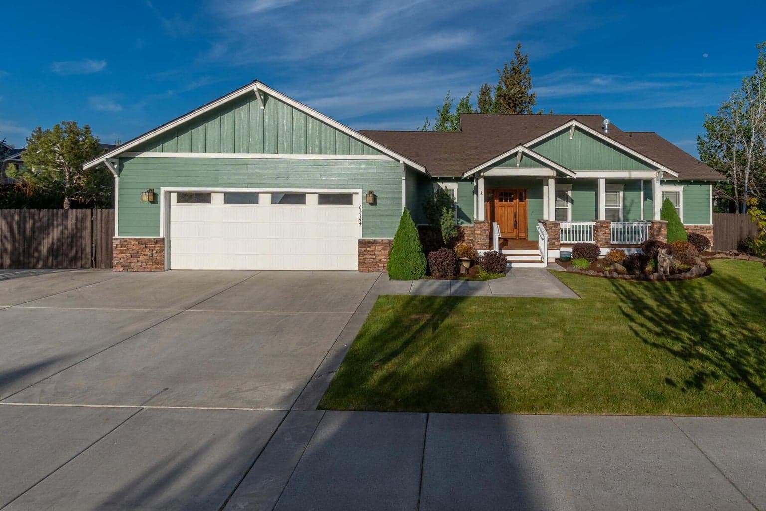 Photo of 63344 NE Stonewood Drive 32 of 33