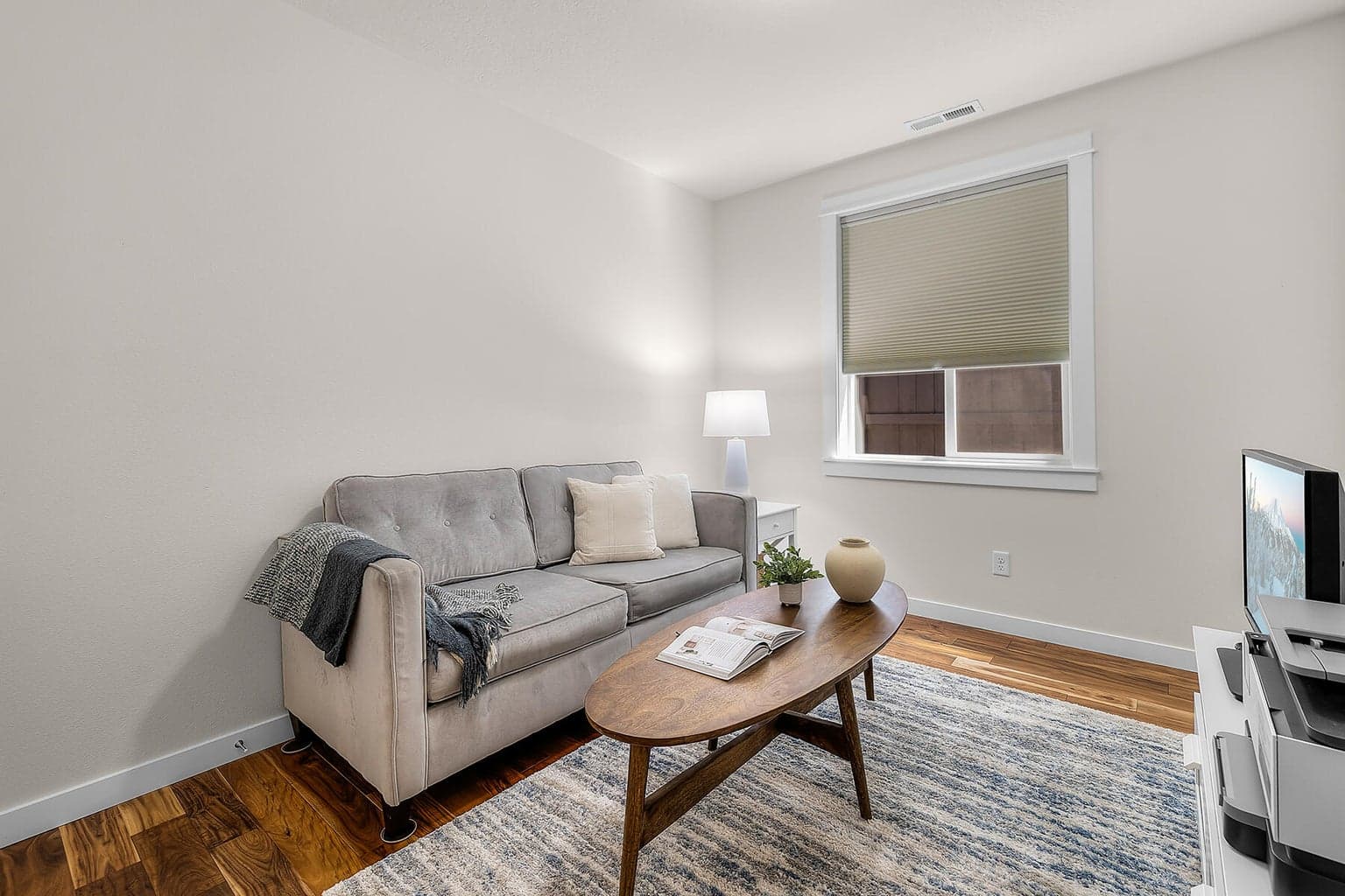 Photo of 1830 NE Janice Way 19 of 41