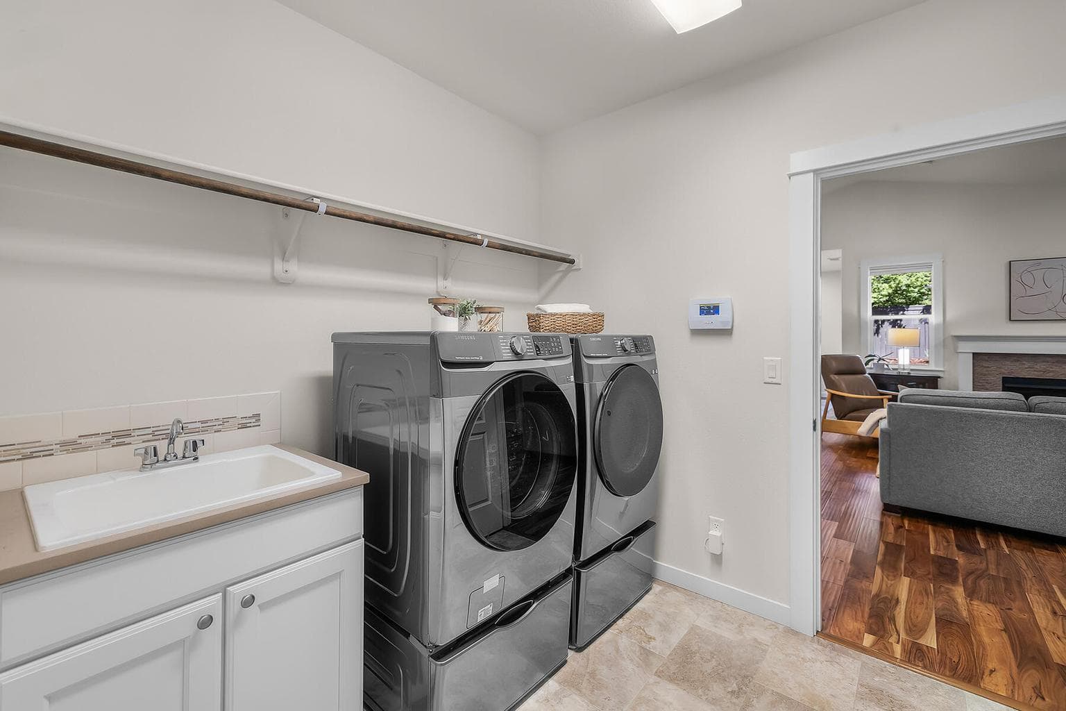 Photo of 1830 NE Janice Way 21 of 41