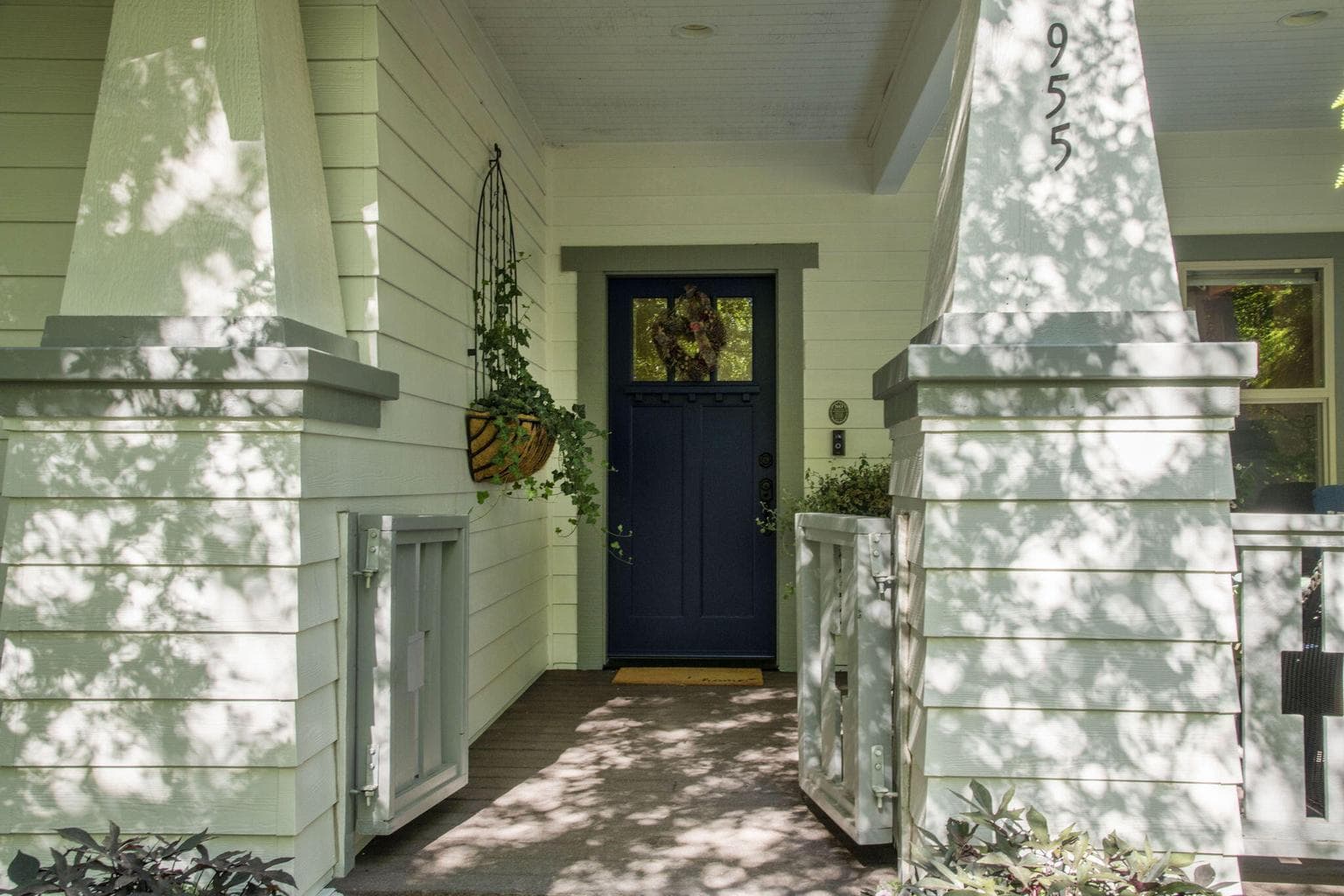 Photo of 955 17th 5 of 43