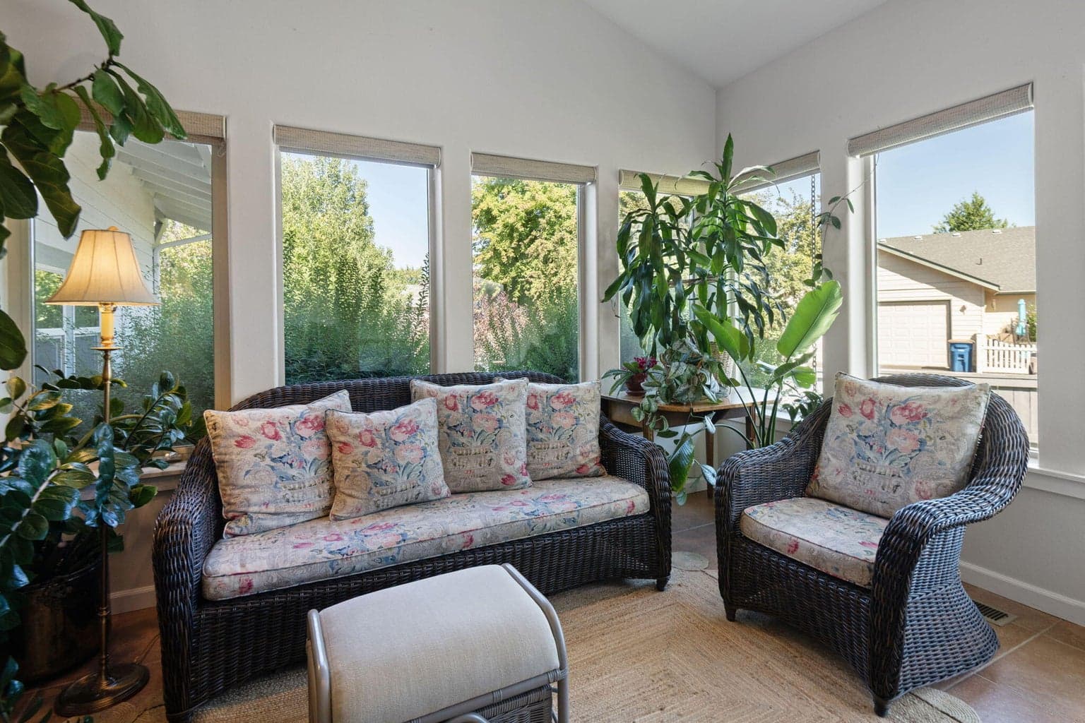 Photo of 955 NW 17th Street 21 of 43