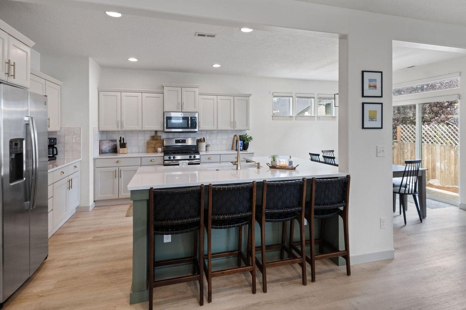 Photo of 732 N Roundhouse Court 8 of 37
