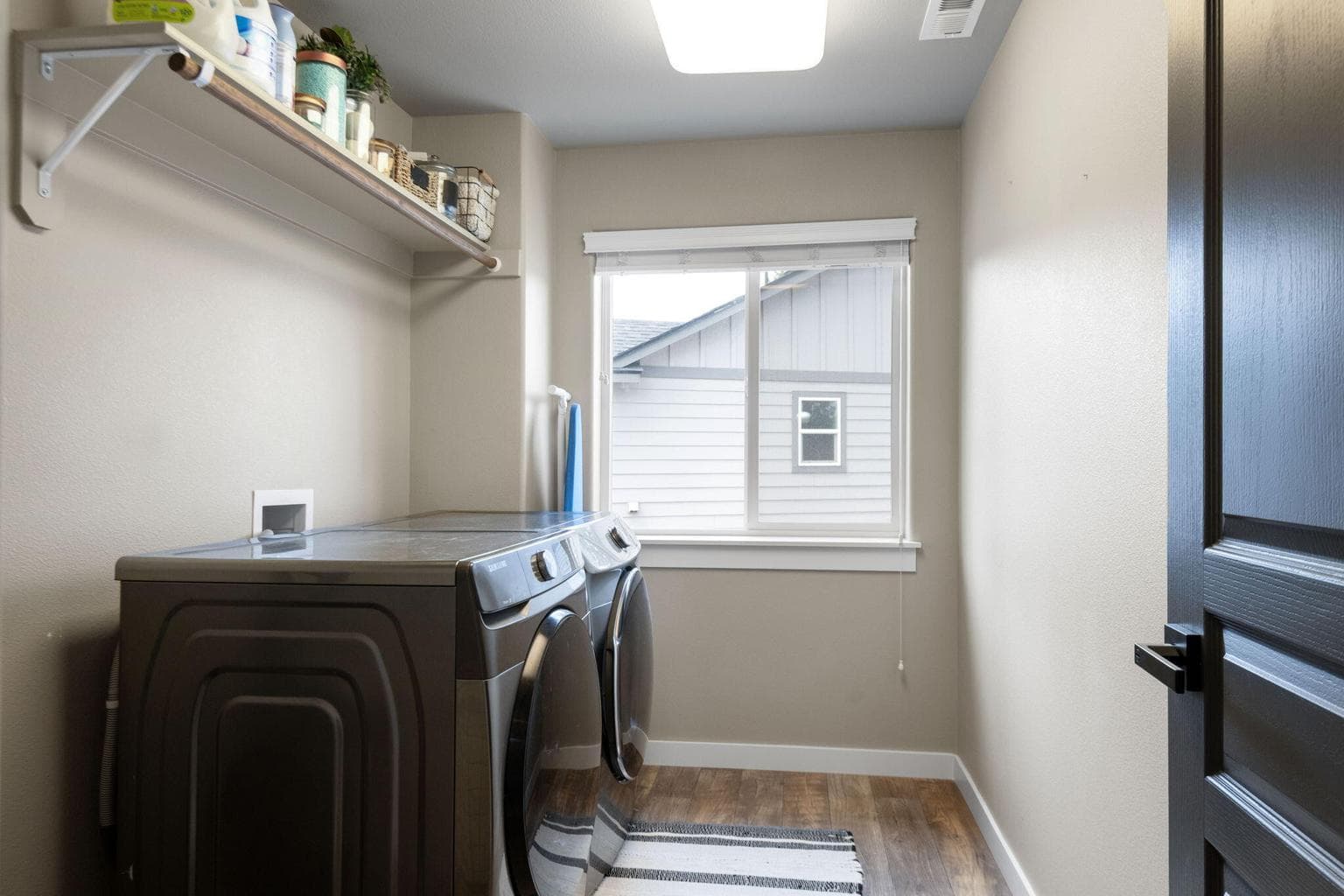 Photo of 732 N Roundhouse Court 29 of 37
