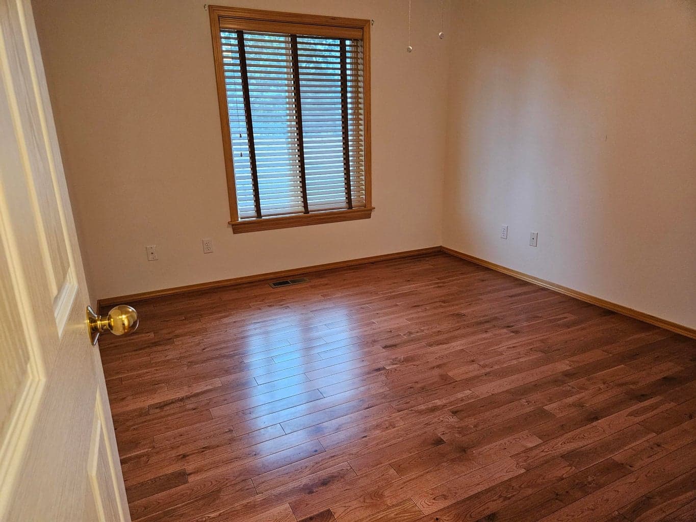 Photo of 4477 NE Walnut Avenue 14 of 26