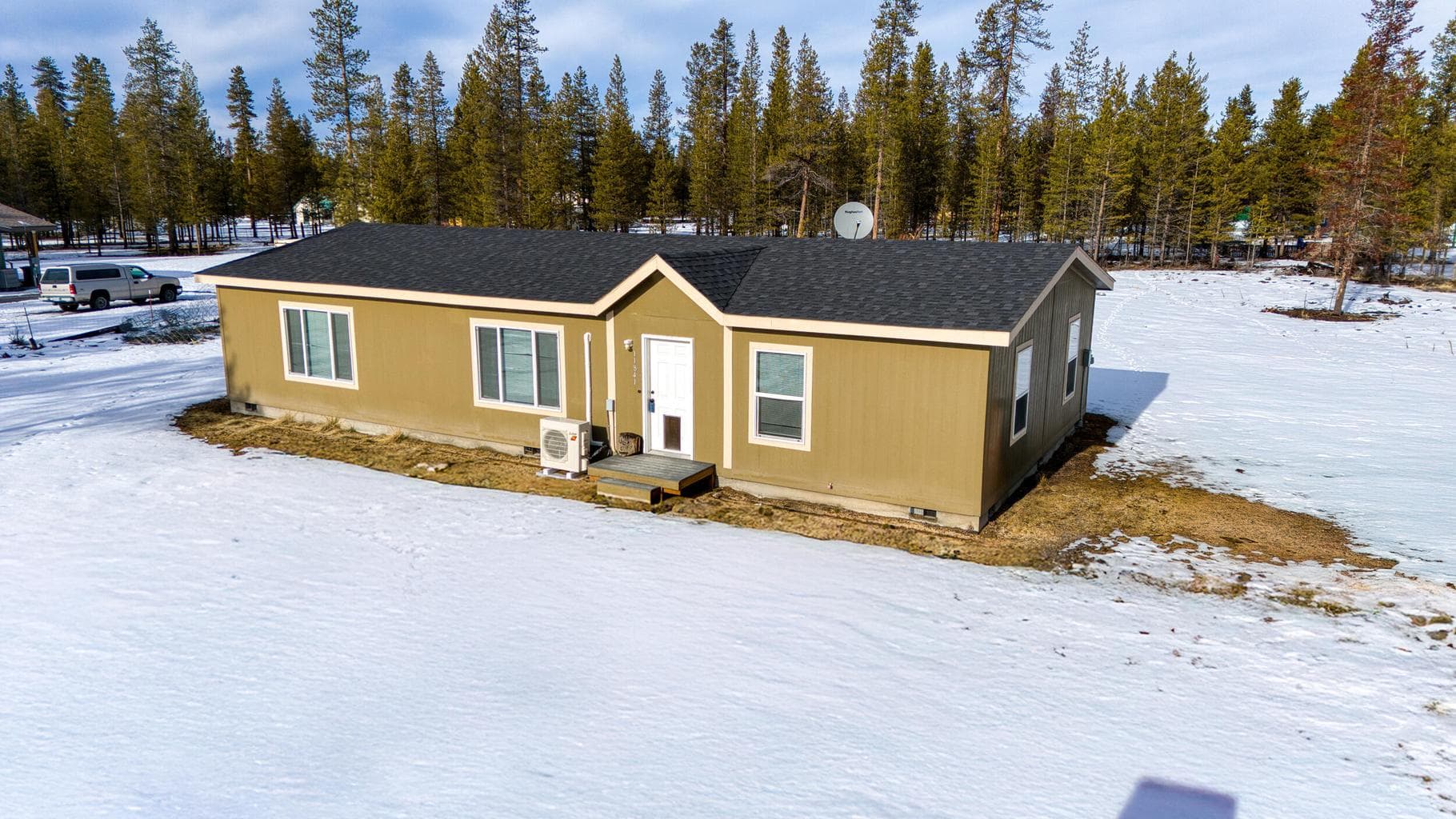 Photo of 11841 Alderwood Drive 3 of 18