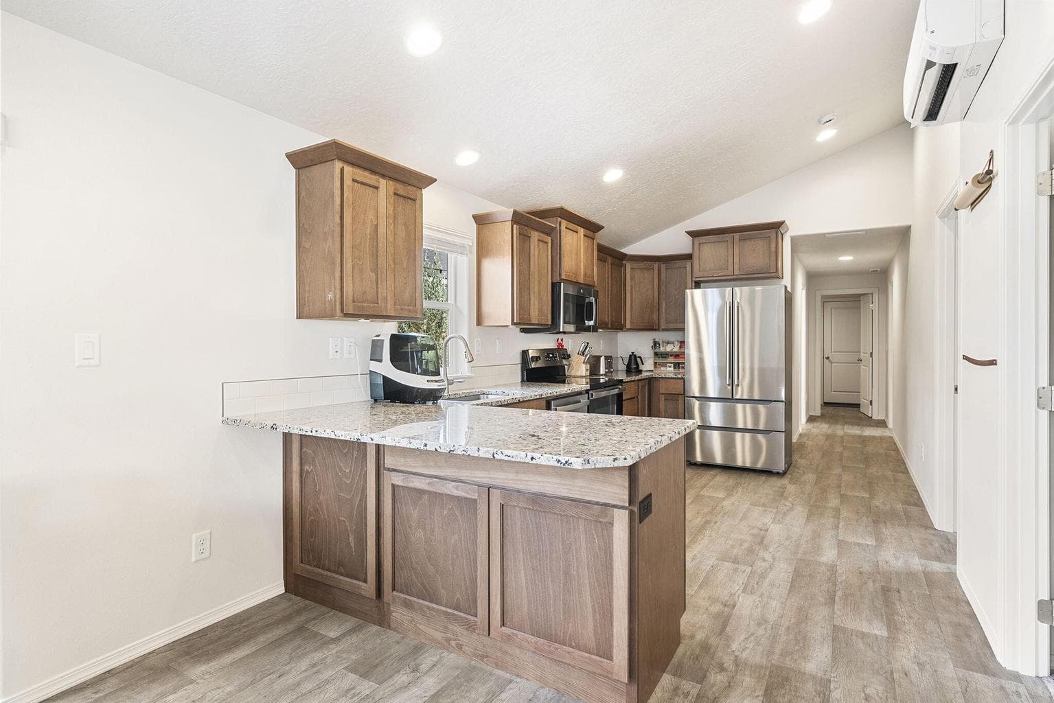 Photo of 2542 NW Teak Place 7 of 20