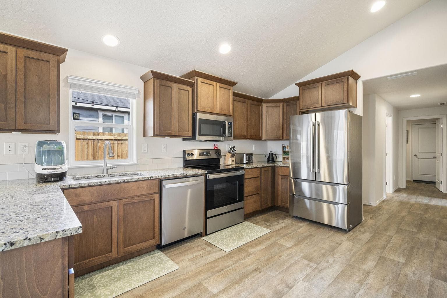 Photo of 2542 NW Teak Place 8 of 20