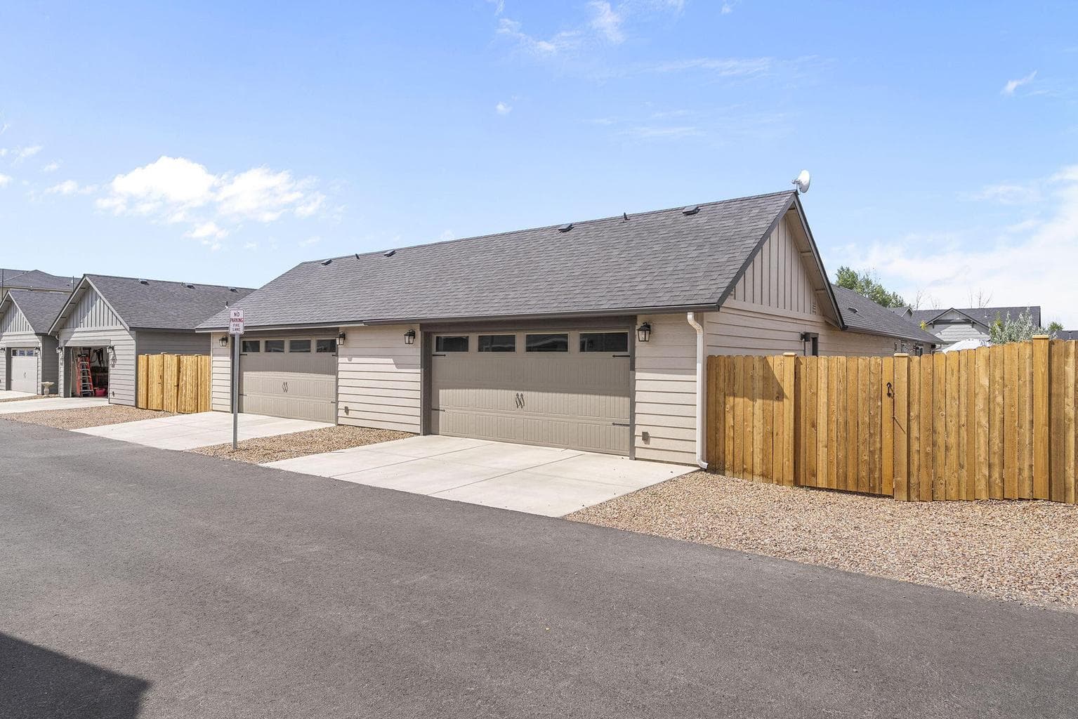 Photo of 2542 NW Teak Place 19 of 20