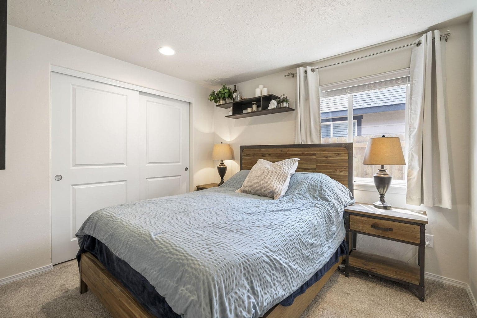 Photo of 2542 NW Teak Place 10 of 20