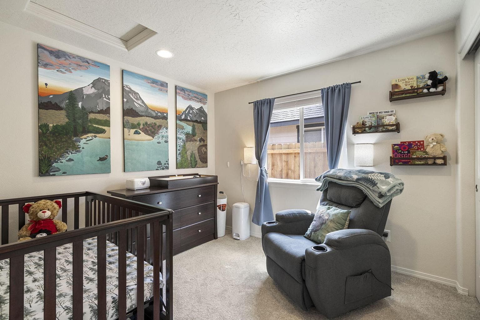 Photo of 2542 NW Teak Place 13 of 20