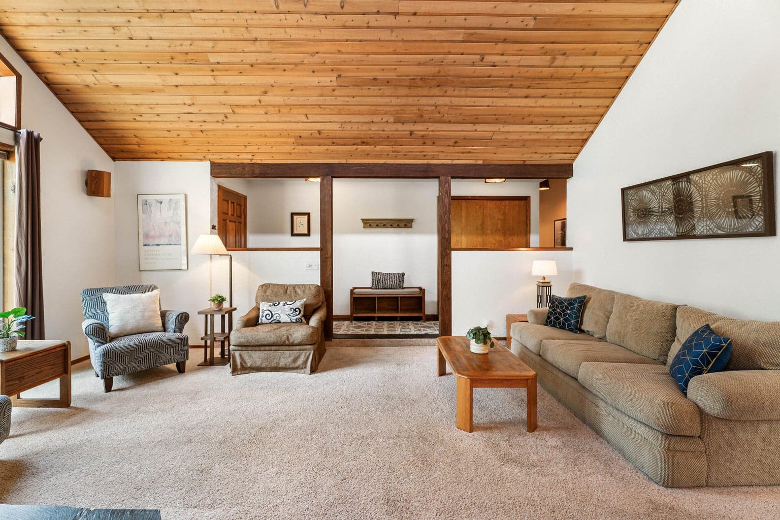Photo of 17988 Dogwood Lane 6 of 34