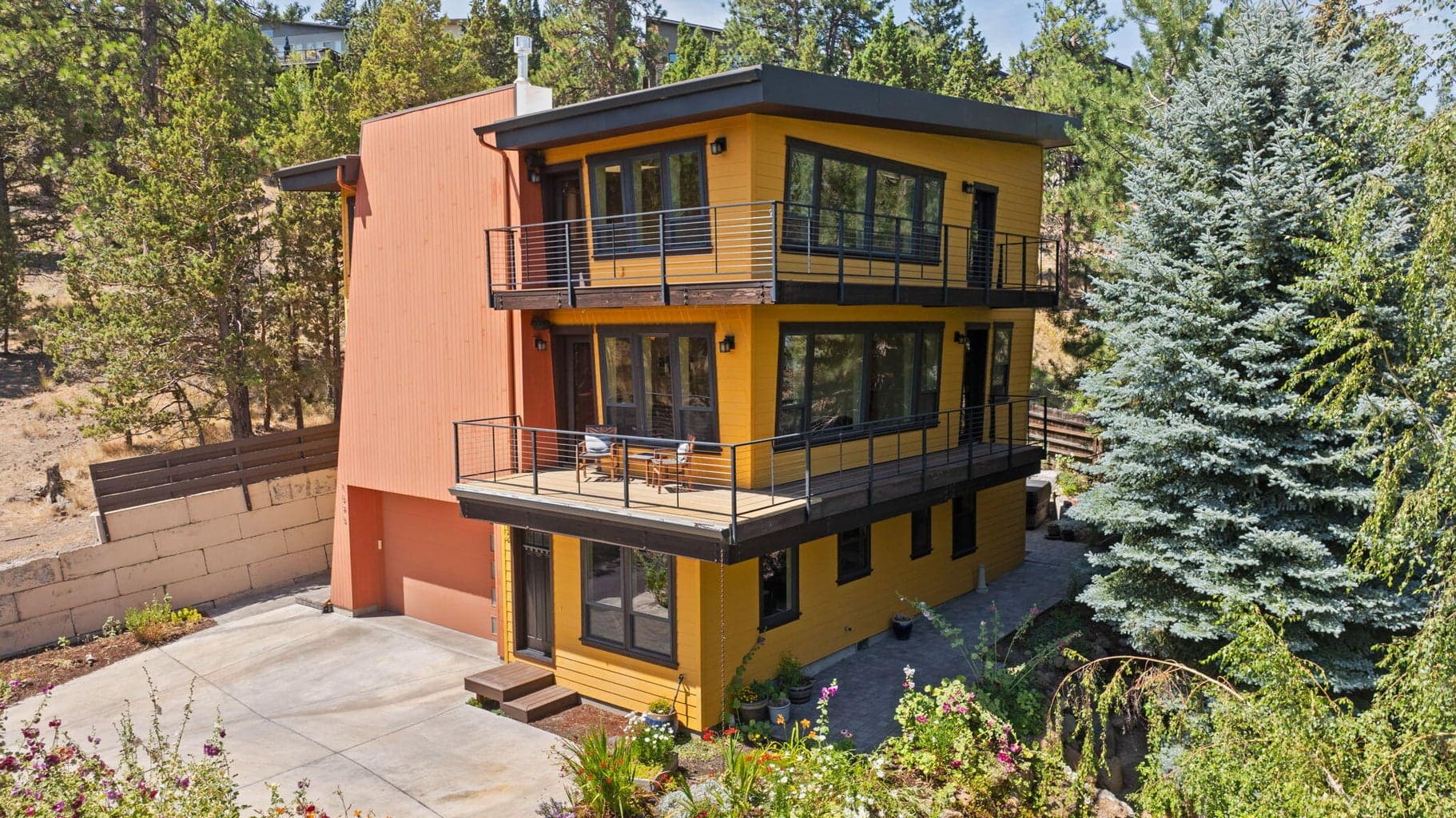 SE corner, front of house