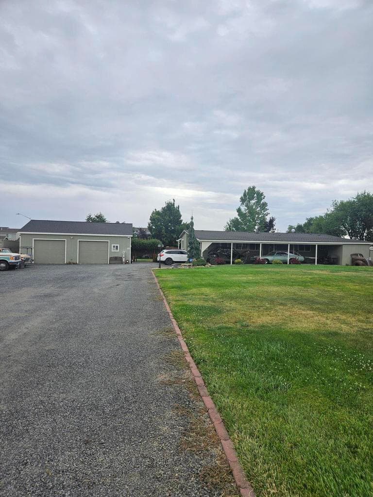 Photo of 318 Birch 1 of 1