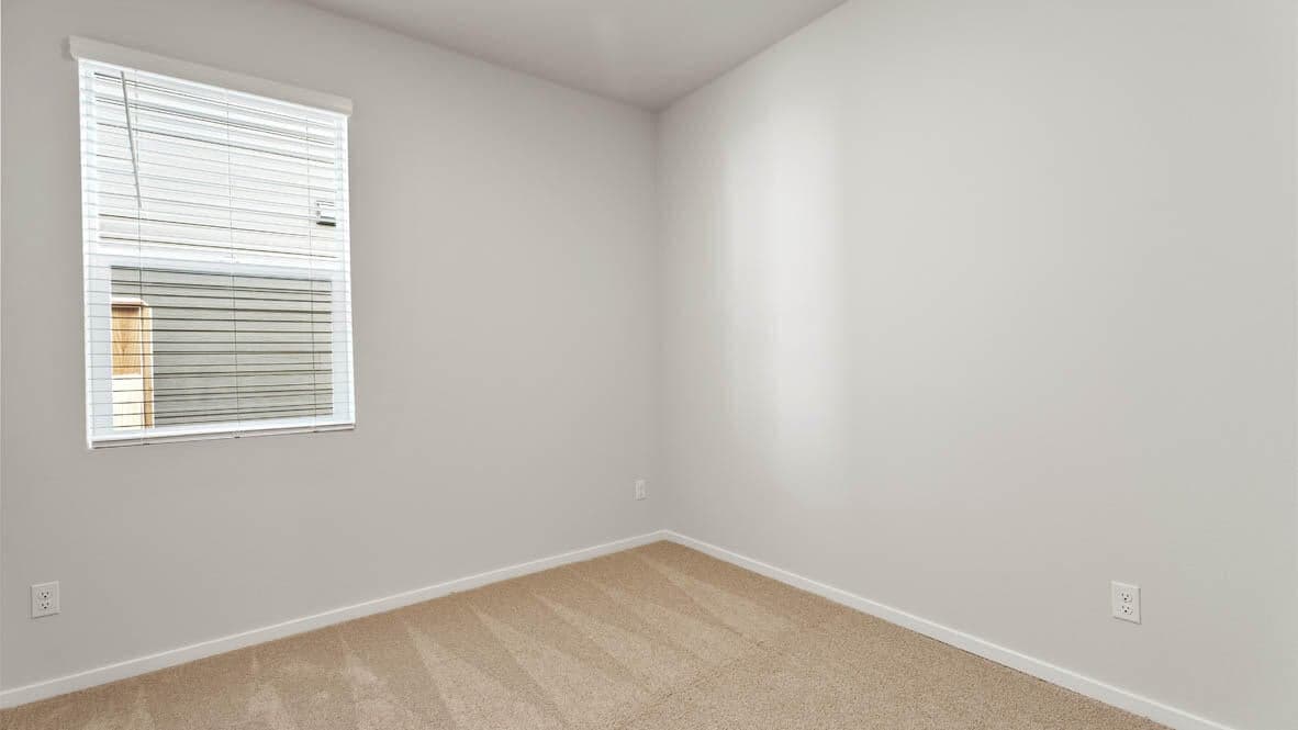 Photo of 61160 Splendor Lane 11 of 26